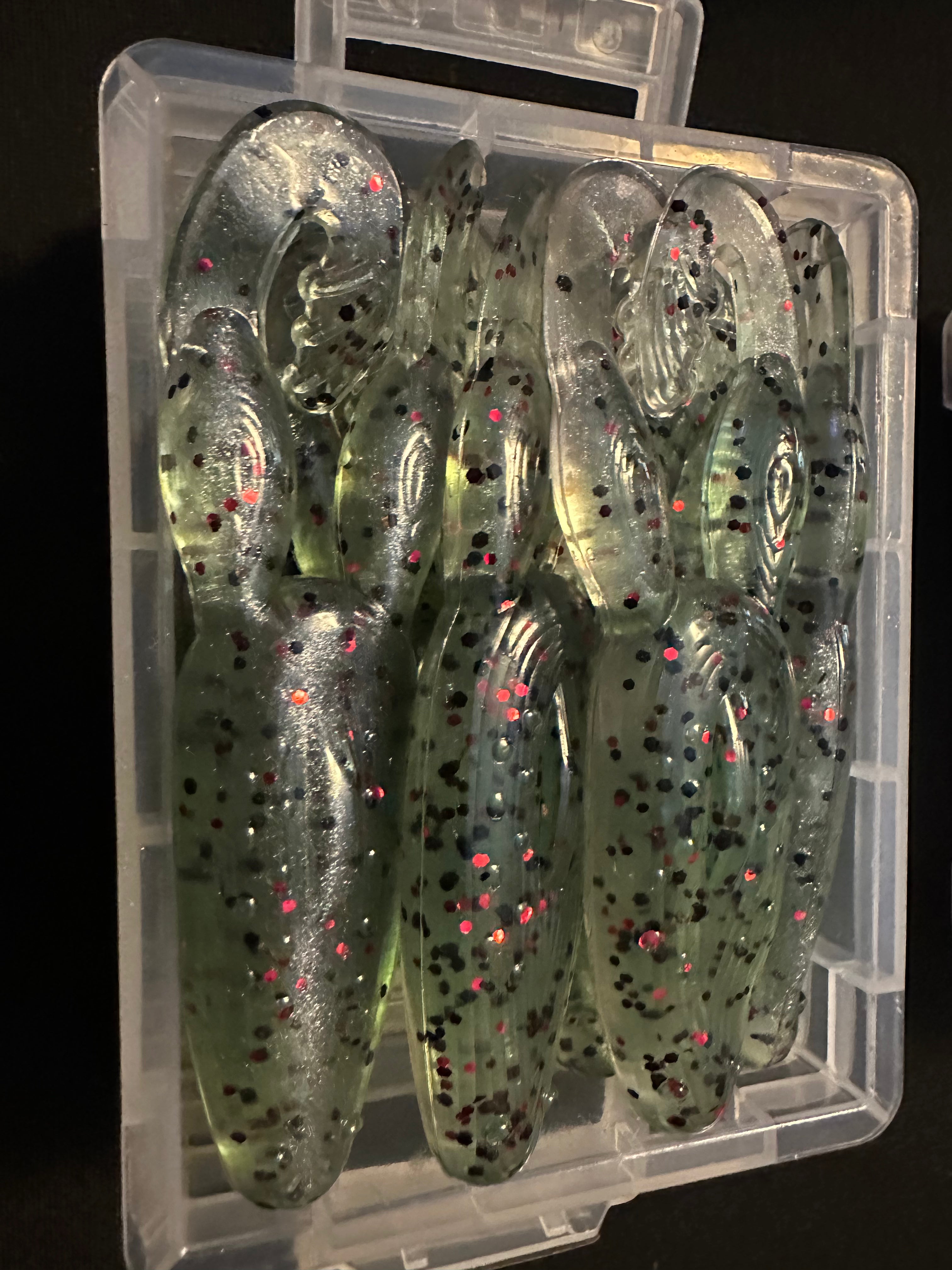 Floating Classic Croaker